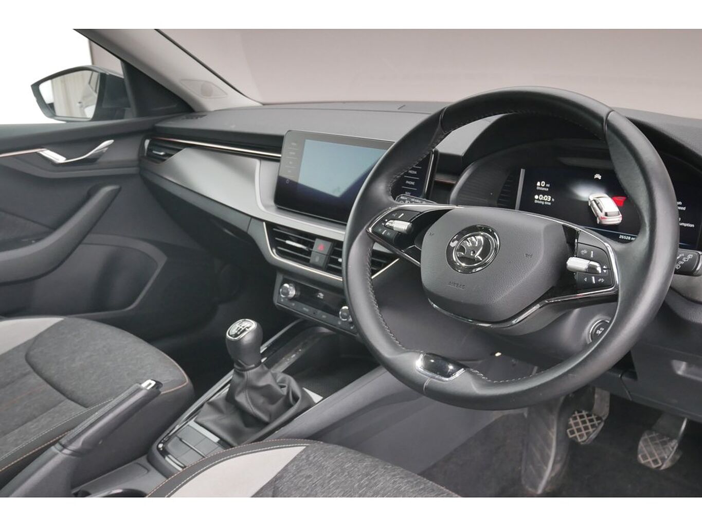 SKODA Kamiq SE L Executive 1.0 TSI 110 PS 6G Man