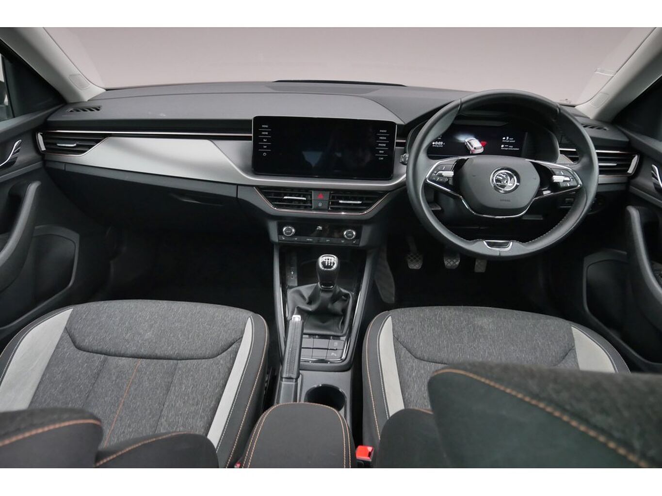 SKODA Kamiq SE L Executive 1.0 TSI 110 PS 6G Man