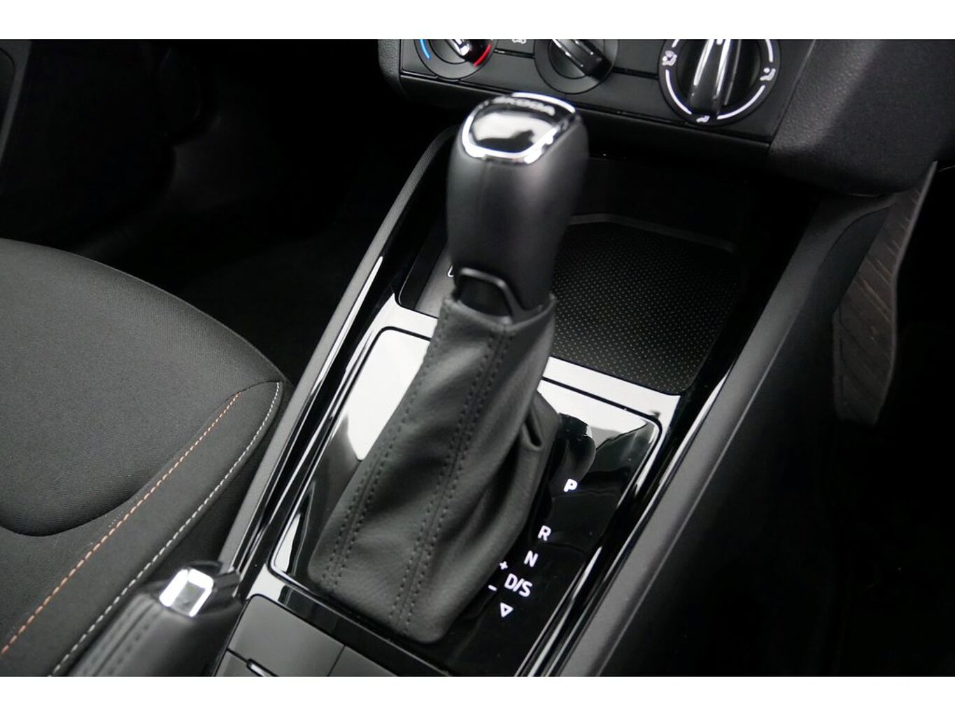 SKODA Kamiq 1.5 TSI (150ps) SE SUV