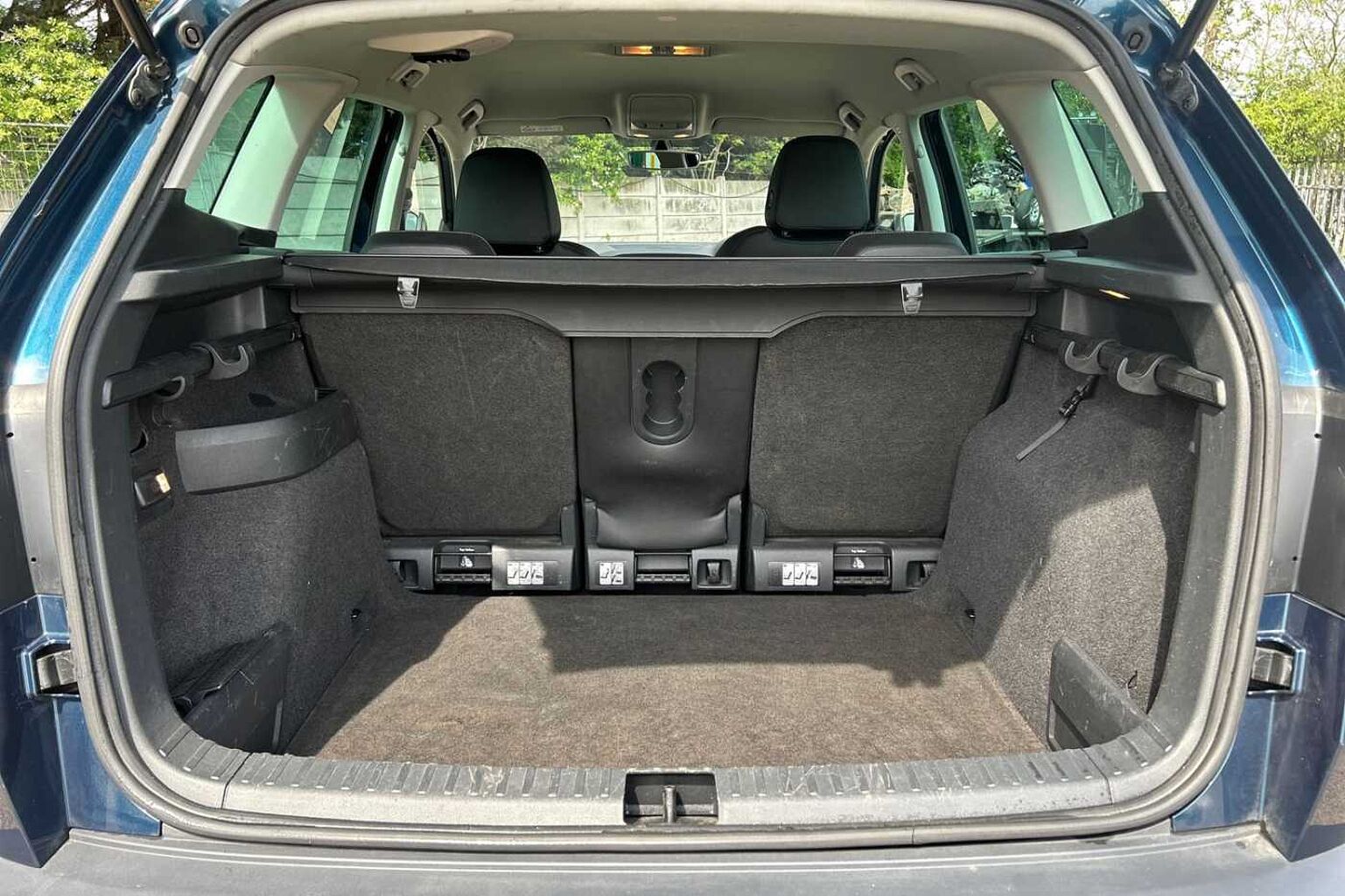 SKODA Karoq 1.6 TDI SE L SUV 5dr Diesel DSG Euro 6 (s/s) (115 ps)