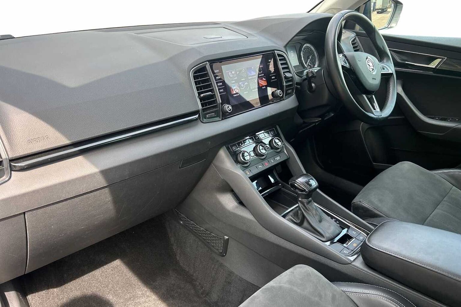 SKODA Karoq 1.6 TDI SE L SUV 5dr Diesel DSG Euro 6 (s/s) (115 ps)