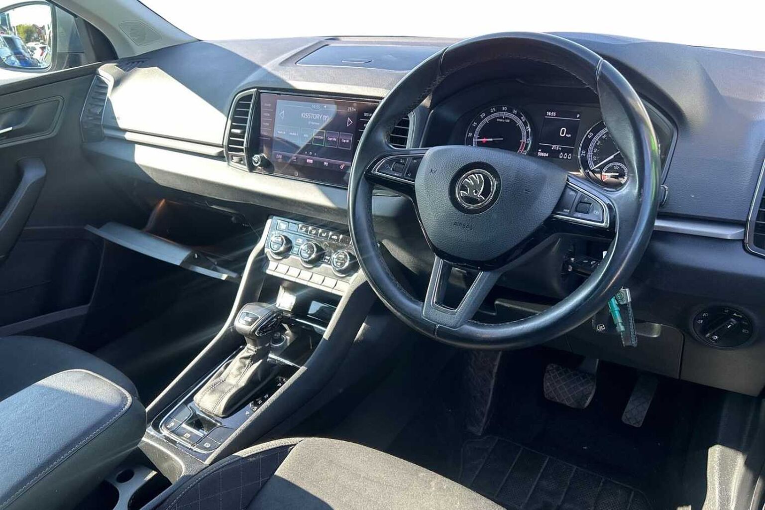 SKODA Karoq 1.6 TDI SE SUV 5dr Diesel DSG Euro 6 (s/s) (115 ps)