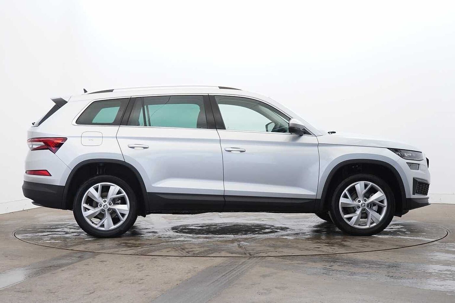 SKODA Kodiaq 1.5 TSI ACT SE L Executive SUV 5dr Petrol DSG Euro 6 (s/s) (7 Seat) (150 ps)