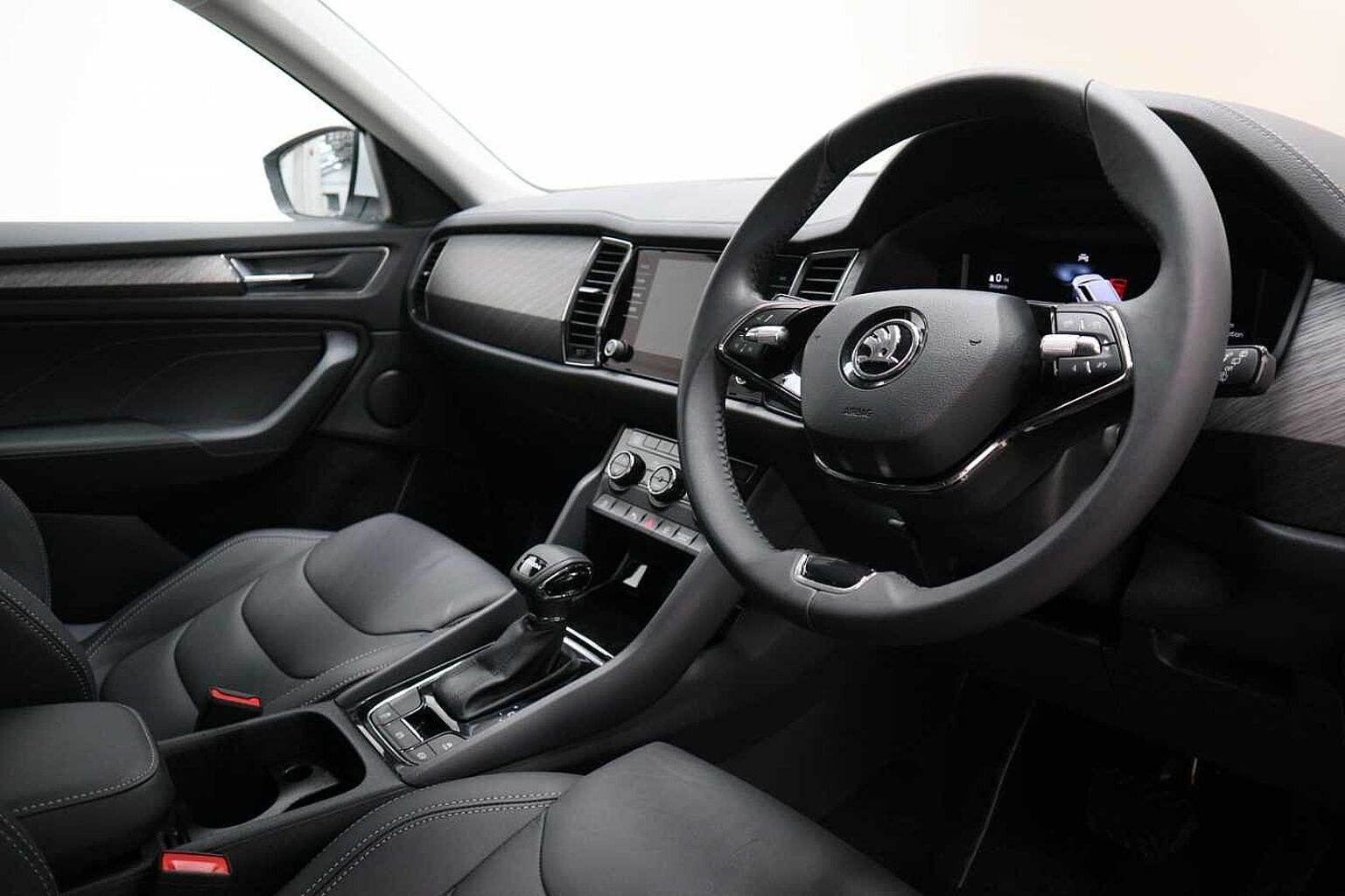 SKODA Kodiaq 1.5 TSI ACT SE L Executive SUV 5dr Petrol DSG Euro 6 (s/s) (7 Seat) (150 ps)