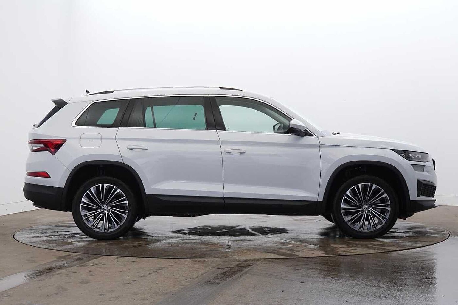 SKODA Kodiaq 1.5 TSI ACT SE L Executive SUV 5dr Petrol DSG Euro 6 (s/s) (7 Seat) (150 ps)