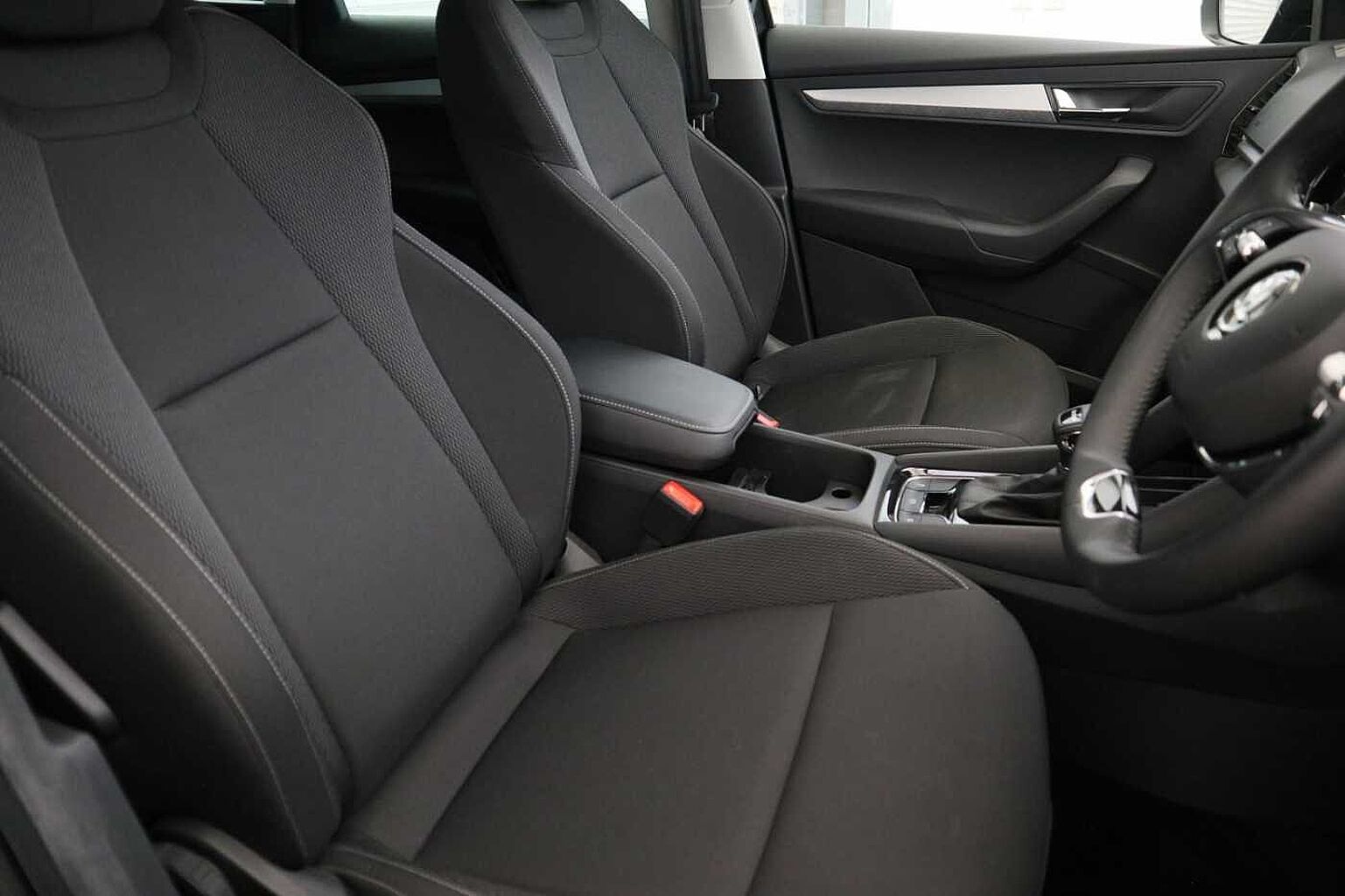SKODA Karoq 1.5 TSI ACT SE Drive SUV 5dr Petrol DSG Euro 6 (s/s) (150 ps)