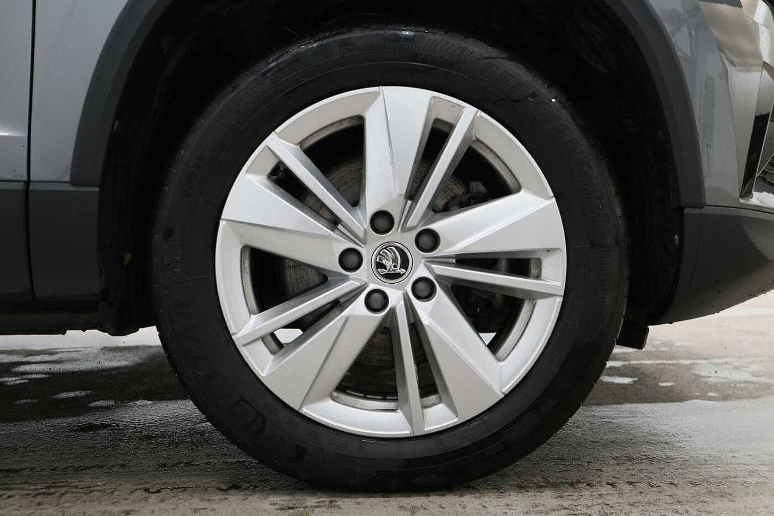 SKODA Karoq 1.5 TSI ACT SE Drive SUV 5dr Petrol DSG Euro 6 (s/s) (150 ps)