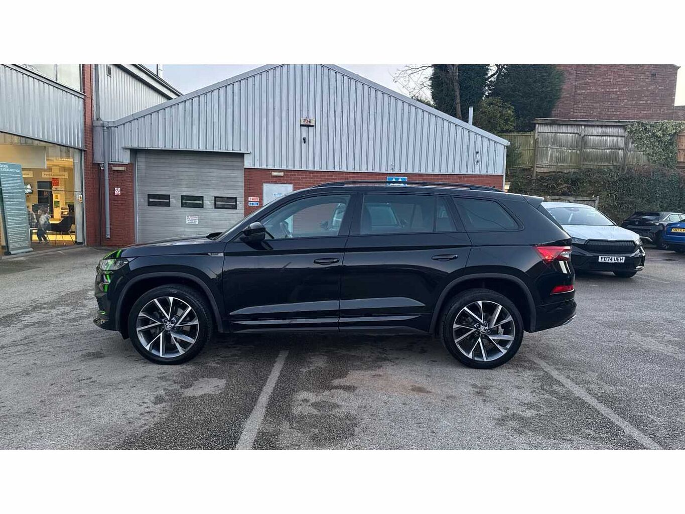 SKODA KODIAQ ŠKODA  Diesel Estate 2.0 TDI 200 Sport Line 4x4 5dr DSG [7 Seat]