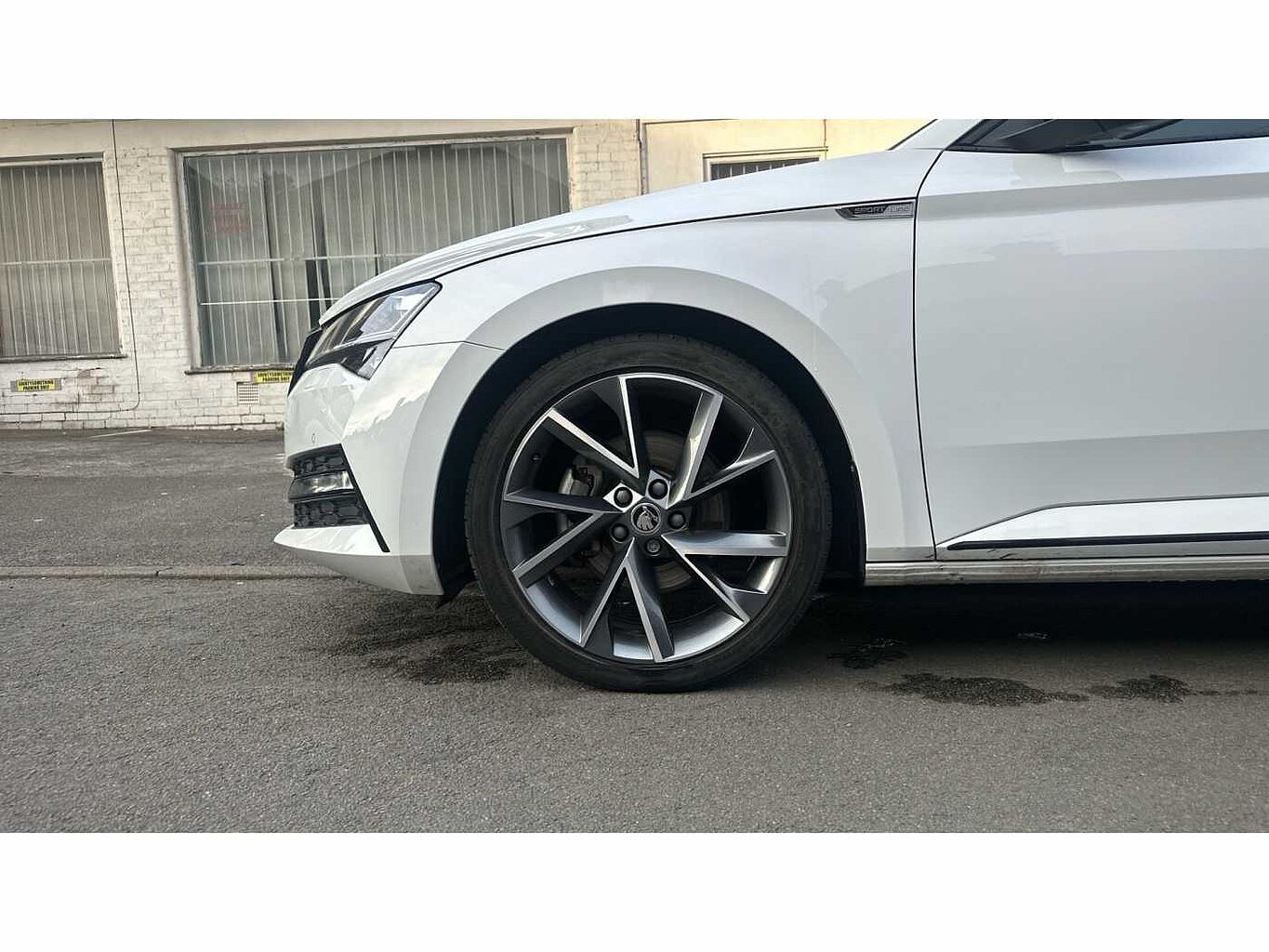 SKODA SUPERB 1.5 TSI Sport Line Plus 5dr DSG