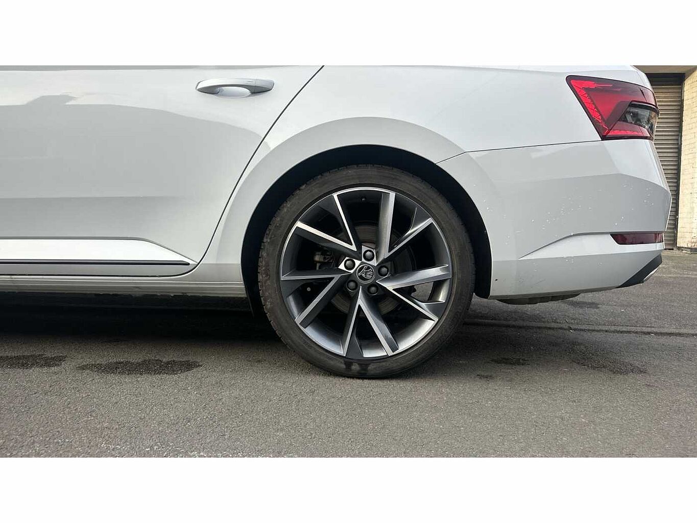 SKODA SUPERB 1.5 TSI Sport Line Plus 5dr DSG