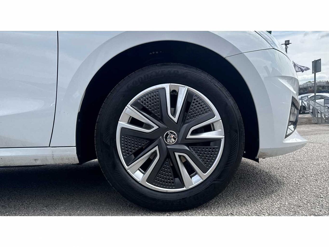 SKODA Fabia 1.0 TSI SE L (95PS) 5-Dr Hatchback