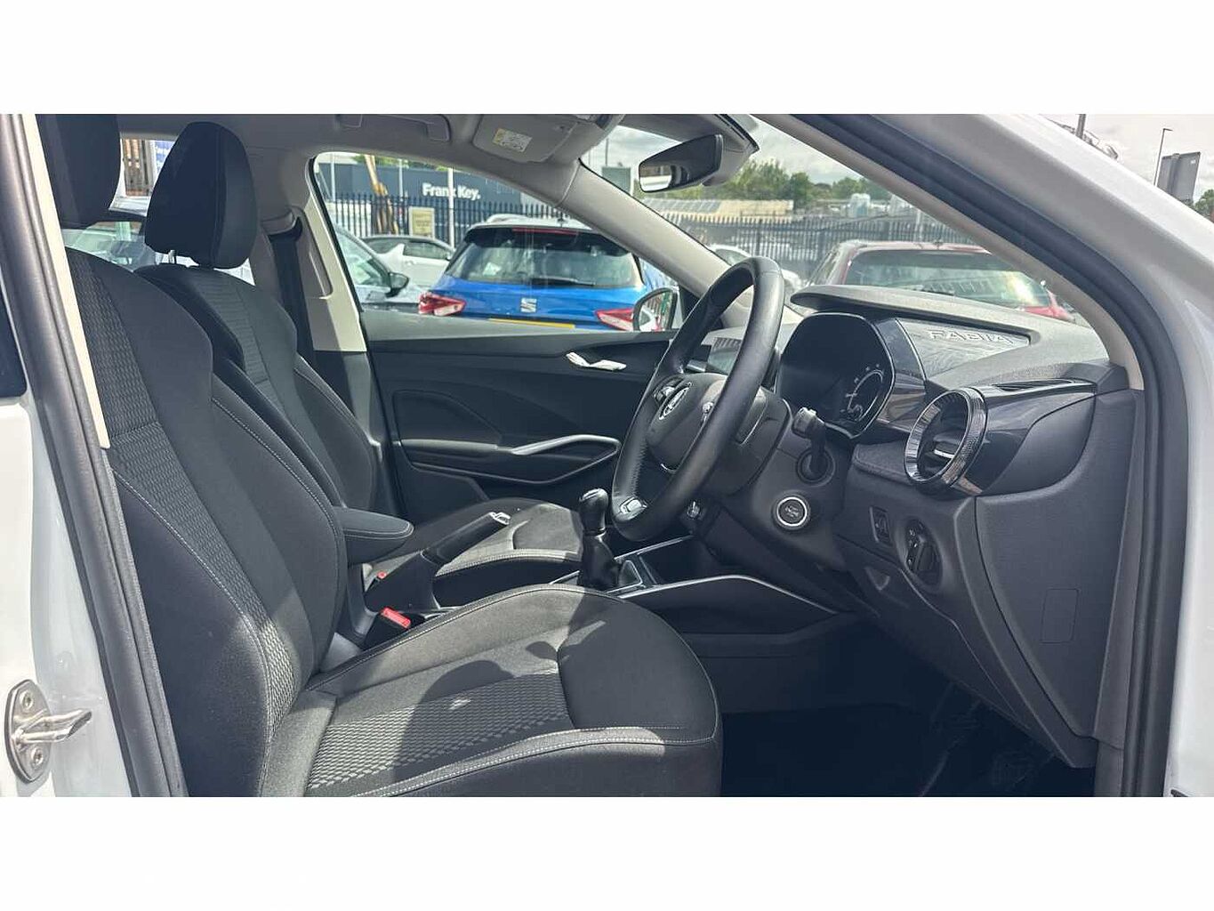 SKODA Fabia 1.0 TSI SE L (95PS) 5-Dr Hatchback