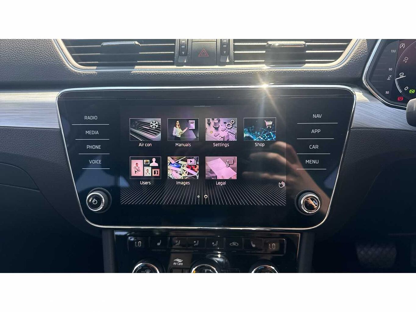 SKODA SUPERB 2.0 TDI CR SE Technology 5dr DSG