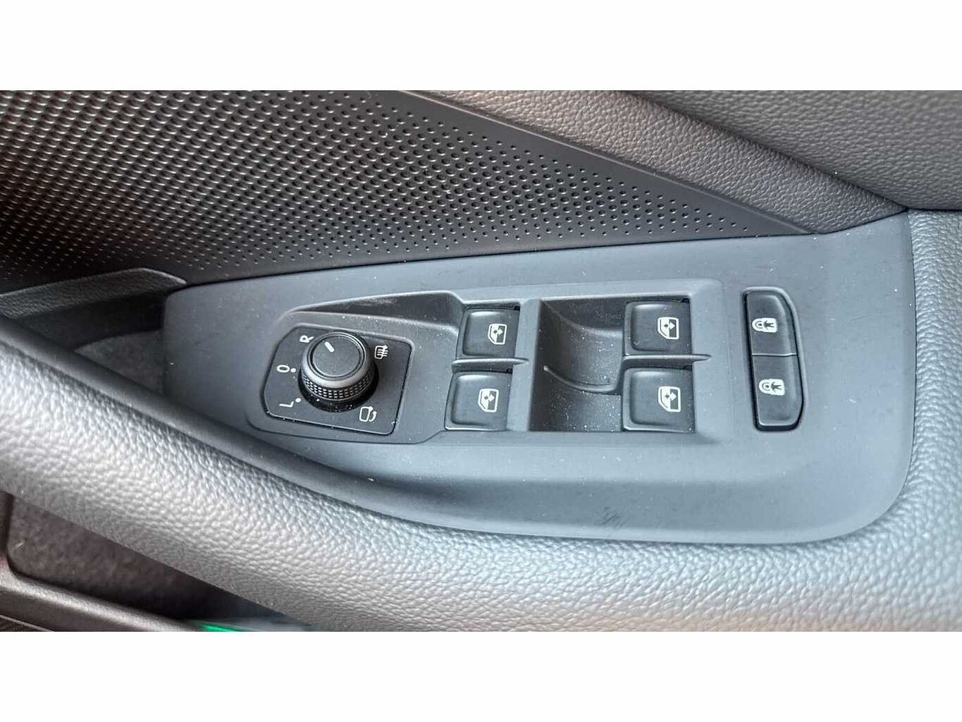 SKODA SUPERB 2.0 TDI 193 SE L 4X4 5dr DSG