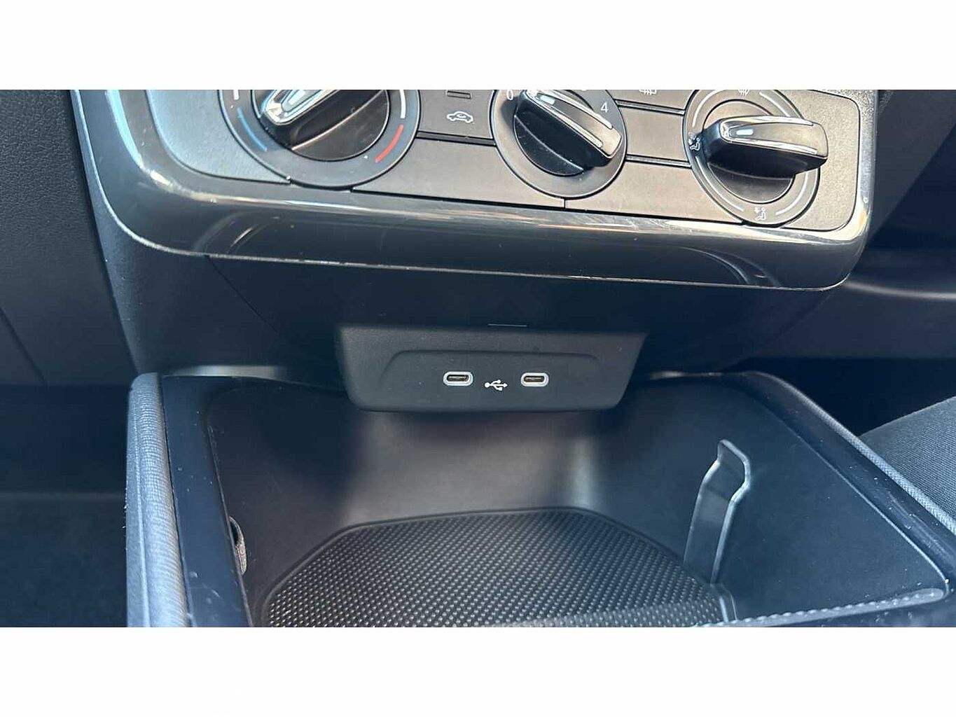 SKODA FABIA 1.0 MPI 80 SE Comfort 5dr