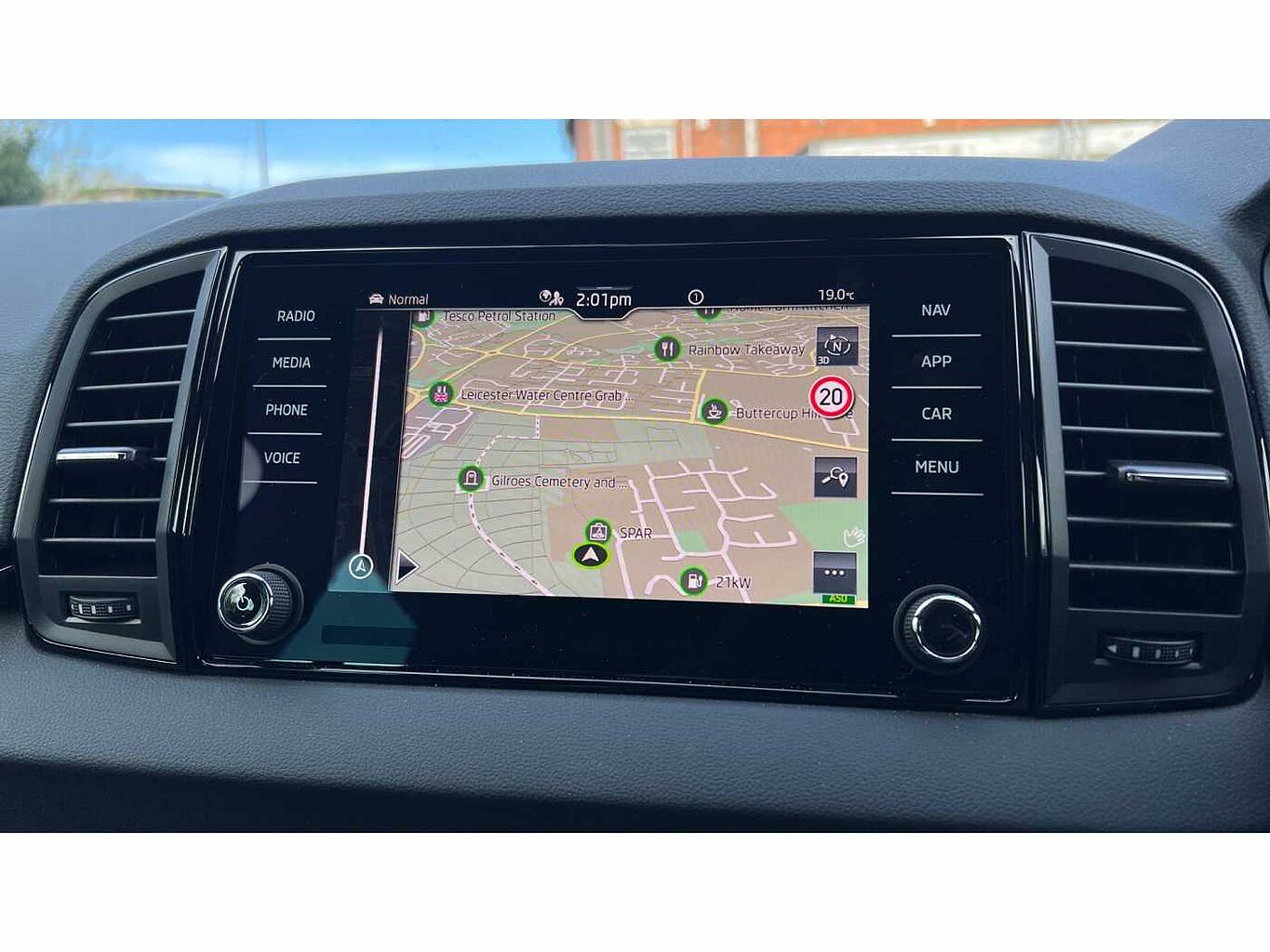 SKODA KAROQ 1.5 TSI Sportline 5dr