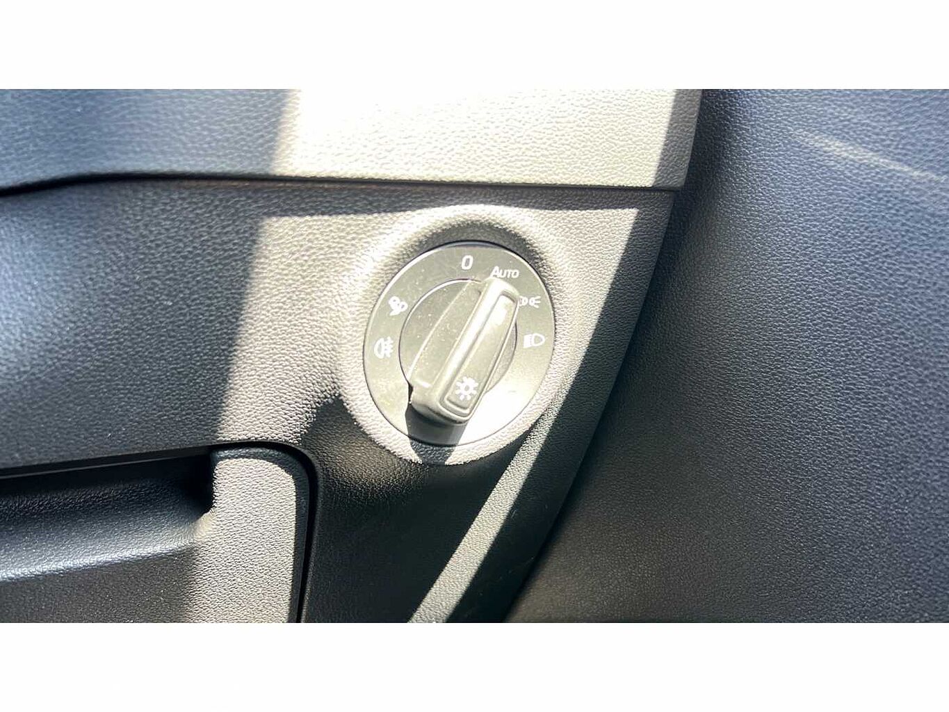 SKODA KAROQ 1.5 TSI Sportline 5dr