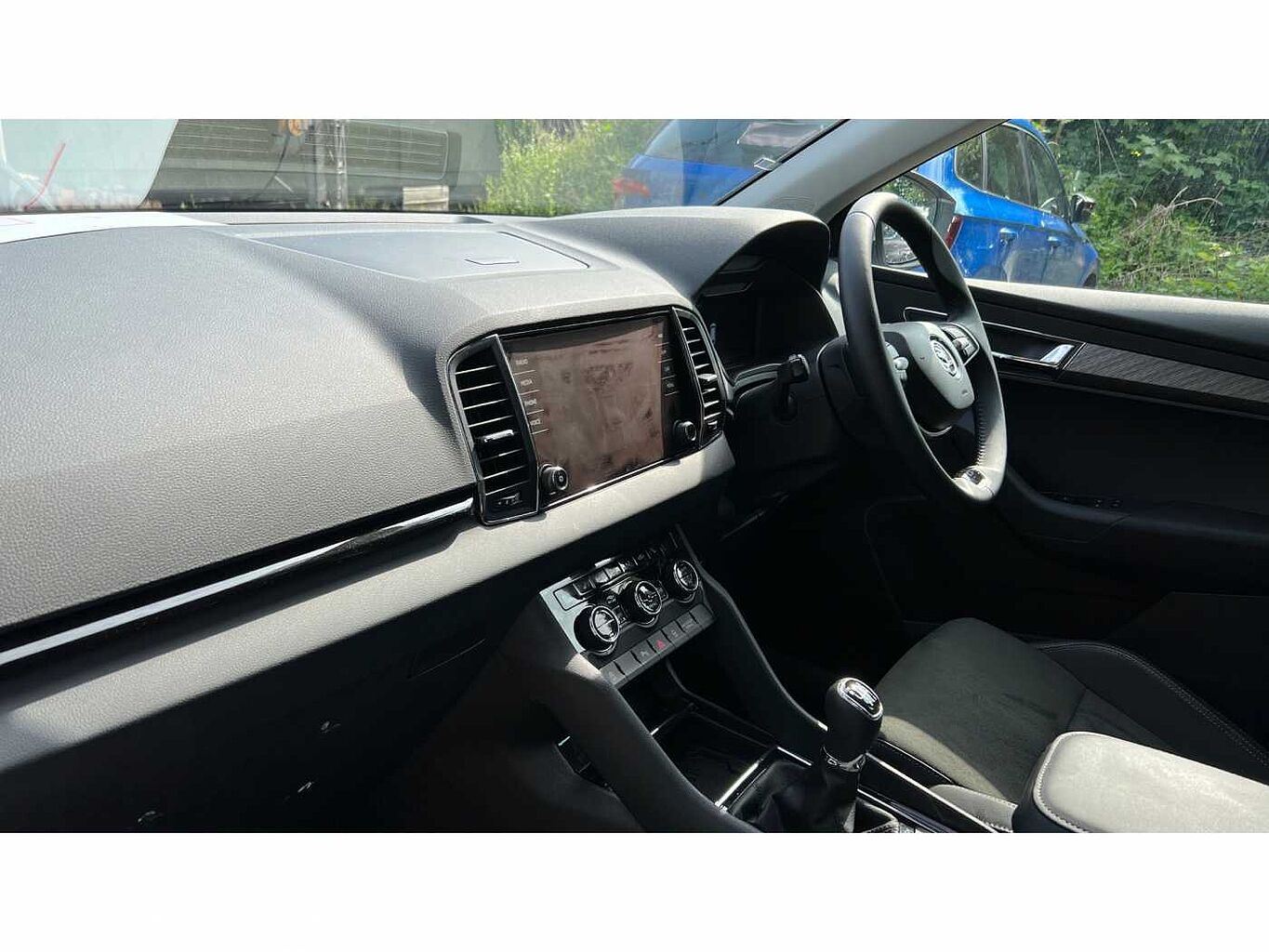 SKODA KAROQ 1.5 TSI SE L 5dr