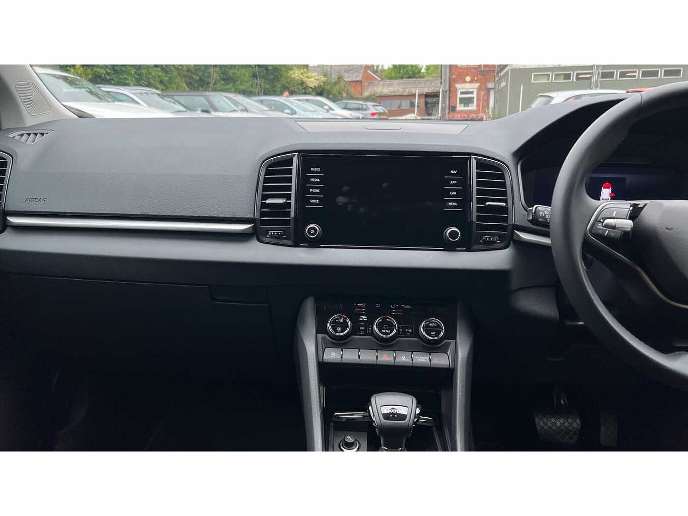 SKODA KAROQ 1.5 TSI SE Drive 5dr DSG