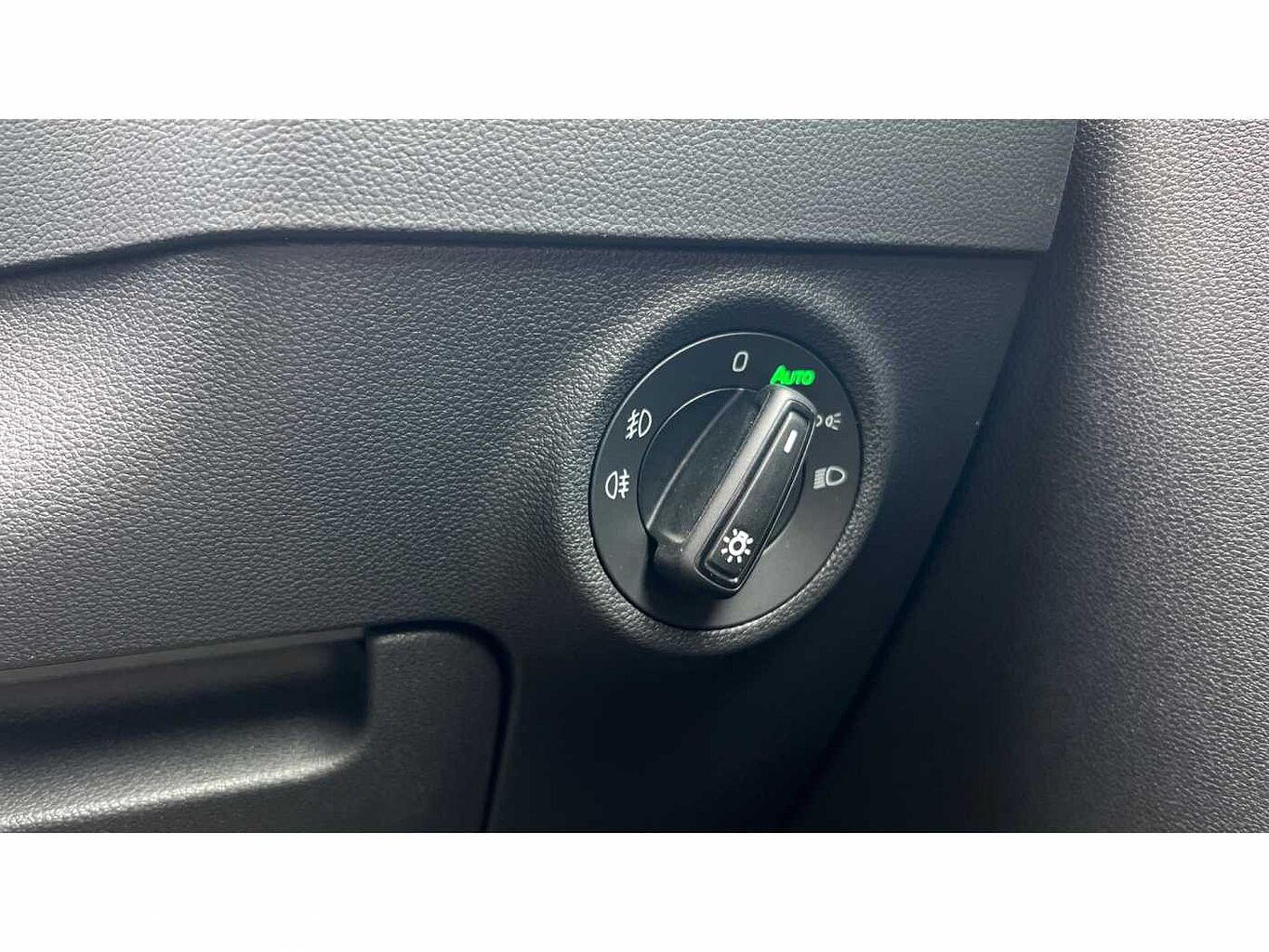 SKODA KAROQ 1.5 TSI SE Drive 5dr DSG