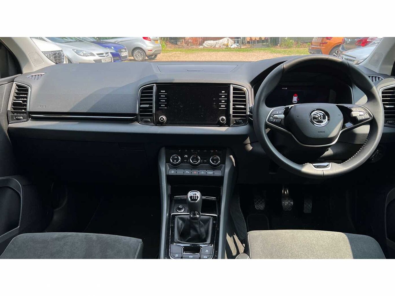 SKODA KAROQ 1.5 TSI SE L 5dr