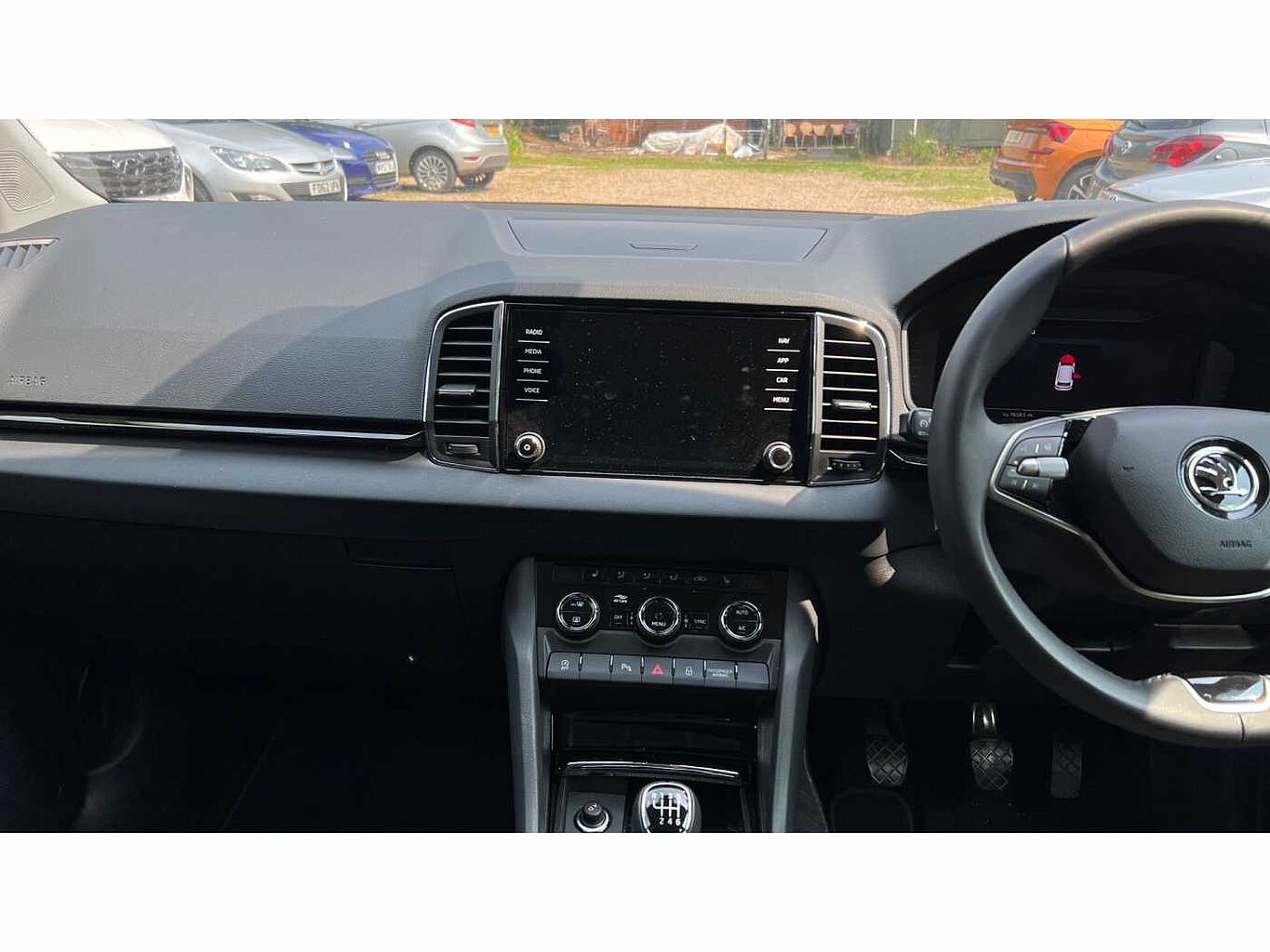 SKODA KAROQ 1.5 TSI SE L 5dr