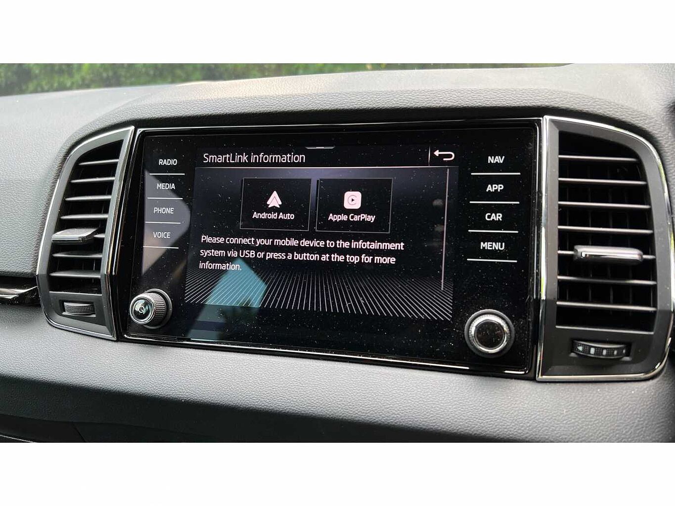 SKODA KAROQ 1.5 TSI SE L 5dr