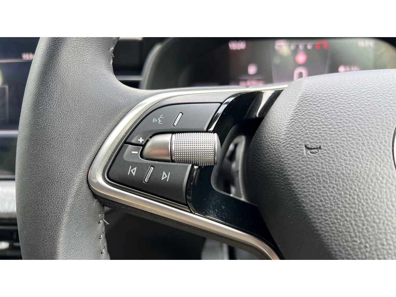 SKODA KAMIQ 1.0 TSI SE 5dr