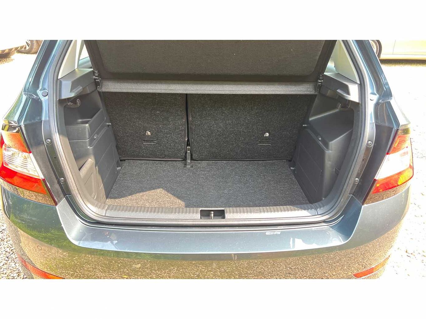 SKODA Fabia 1.0 MPI (60ps) SE Drive 5-Dr Hatchback