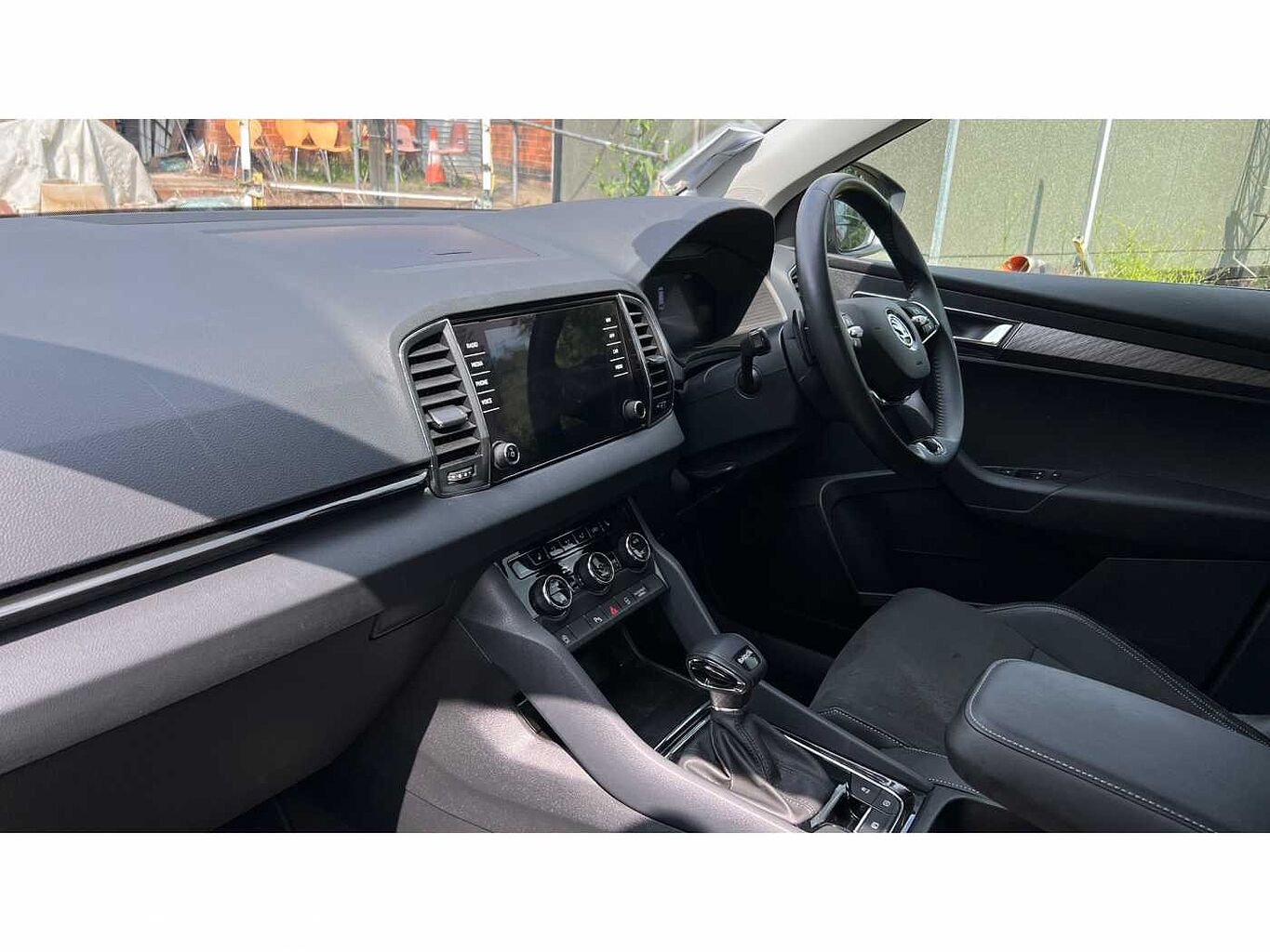 SKODA Karoq SUV 1.5 TSI (150ps) SE L ACT DSG