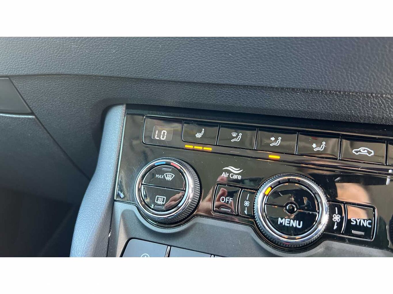 SKODA Karoq SUV 1.5 TSI (150ps) SE L ACT DSG