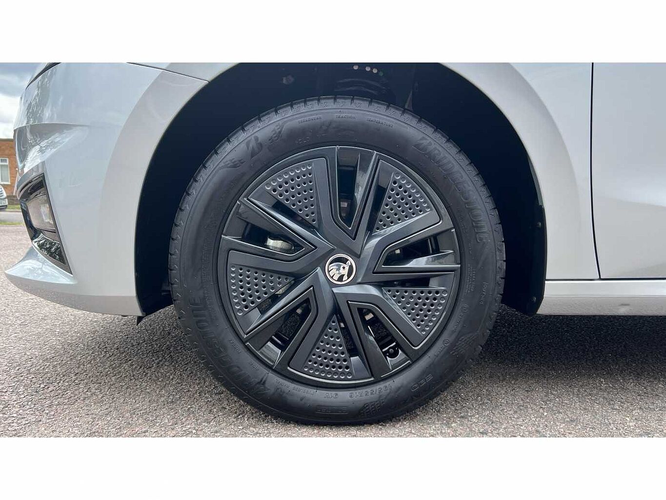 SKODA FABIA 1.0 MPI 80 Colour Edition 5dr
