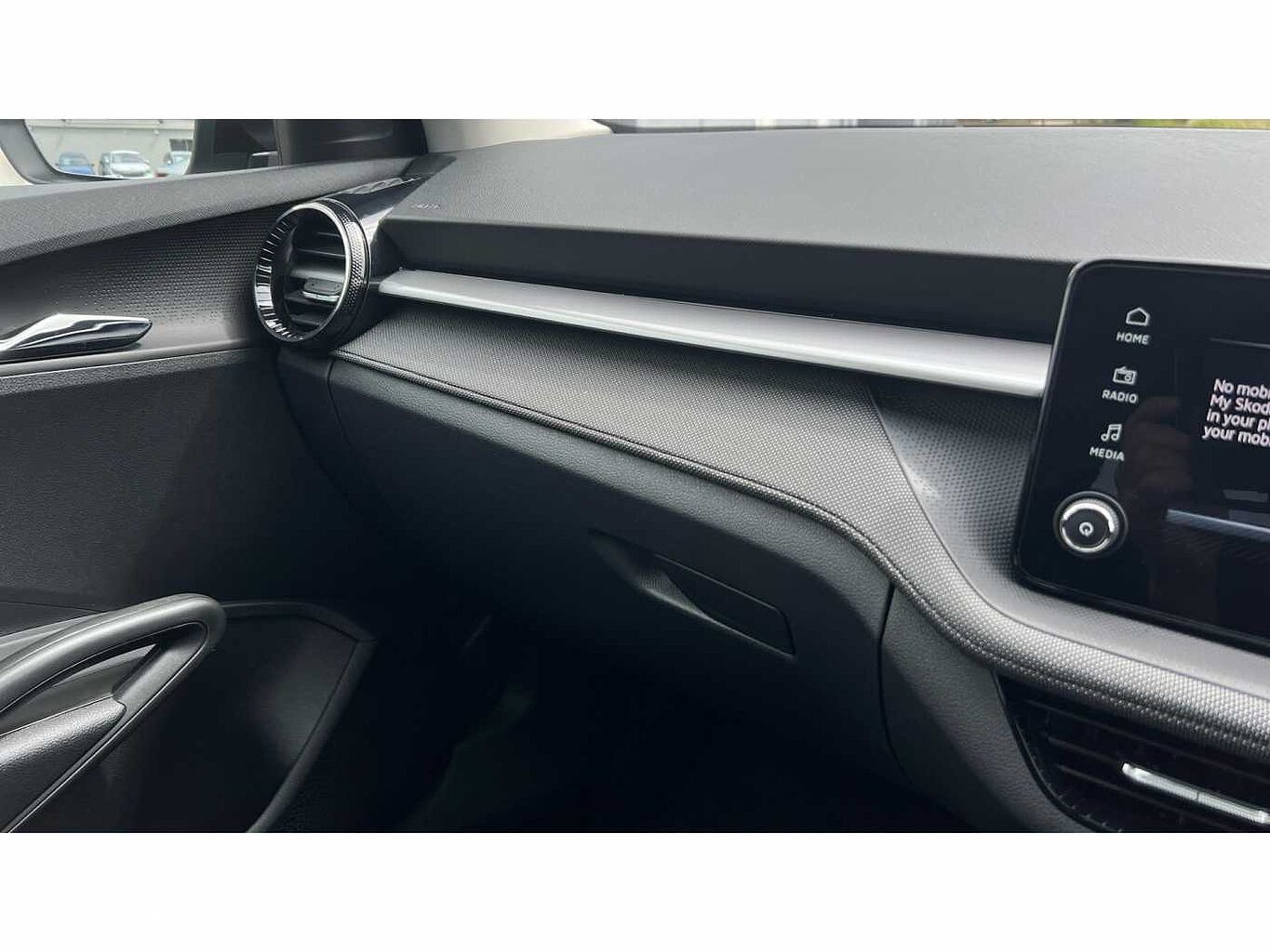 SKODA FABIA 1.0 MPI 80 Colour Edition 5dr