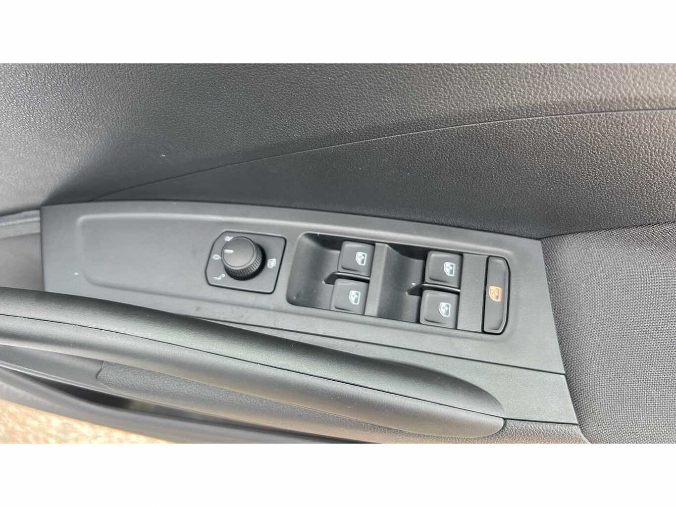 SKODA FABIA 1.0 MPI 80 Colour Edition 5dr