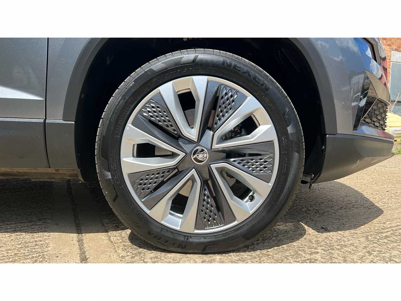 SKODA Karoq SUV 1.5 TSI (150ps) SE L ACT DSG