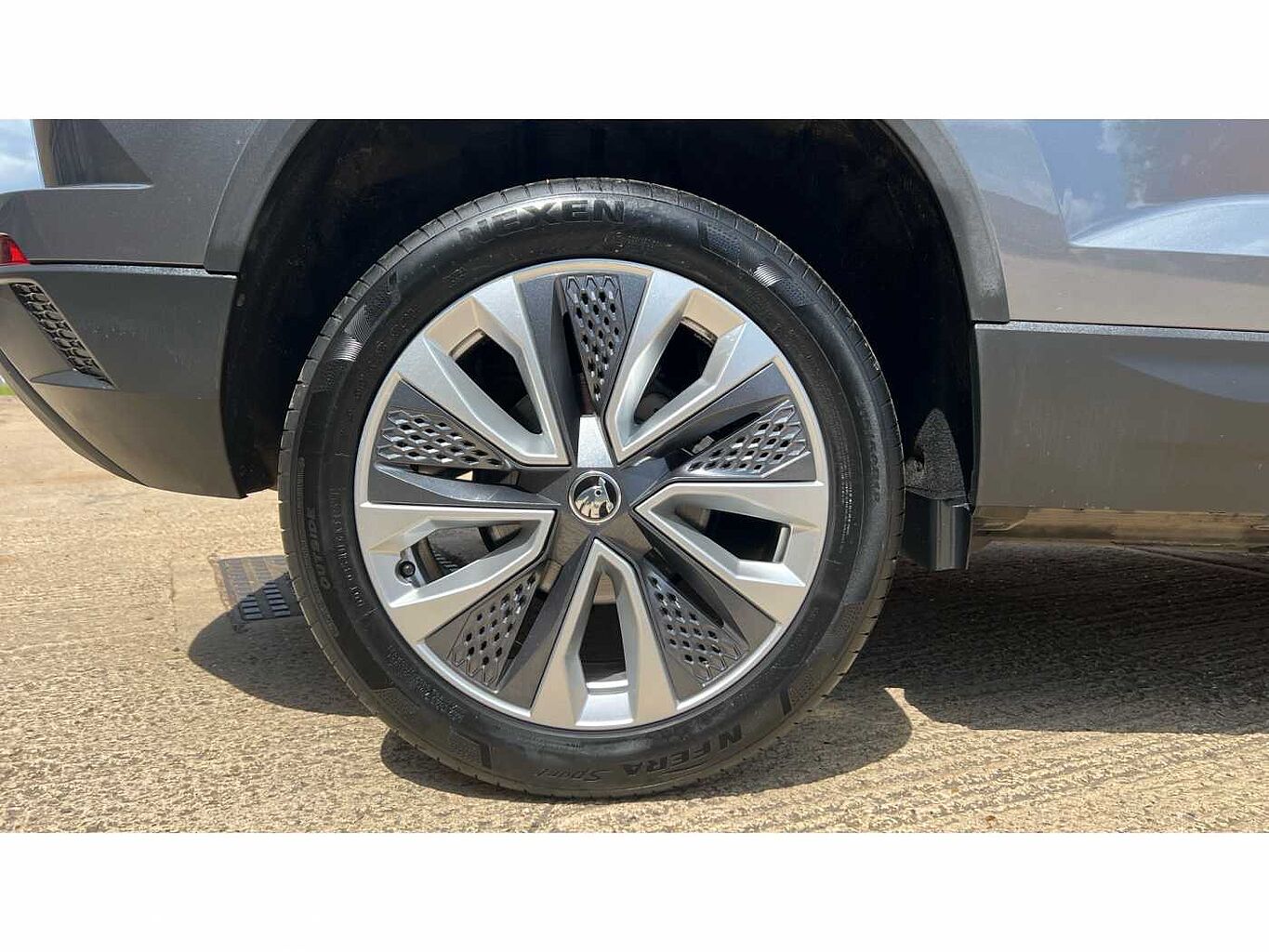 SKODA Karoq SUV 1.5 TSI (150ps) SE L ACT DSG