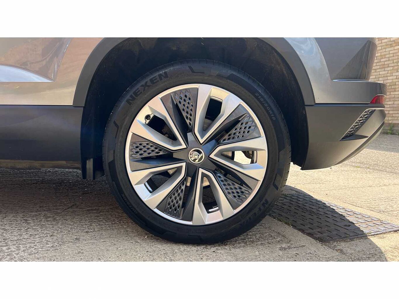 SKODA Karoq SUV 1.5 TSI (150ps) SE L ACT DSG