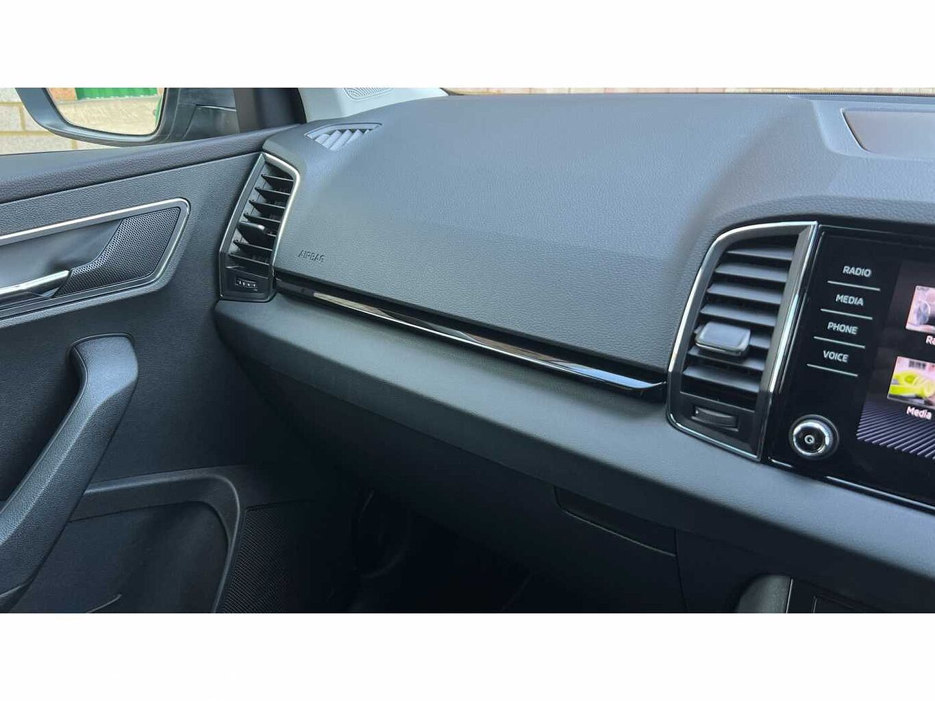 SKODA Karoq SUV 1.5 TSI (150ps) SE L ACT DSG