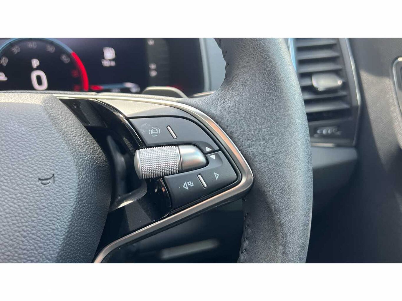 SKODA Karoq SUV 1.5 TSI (150ps) SE L ACT DSG