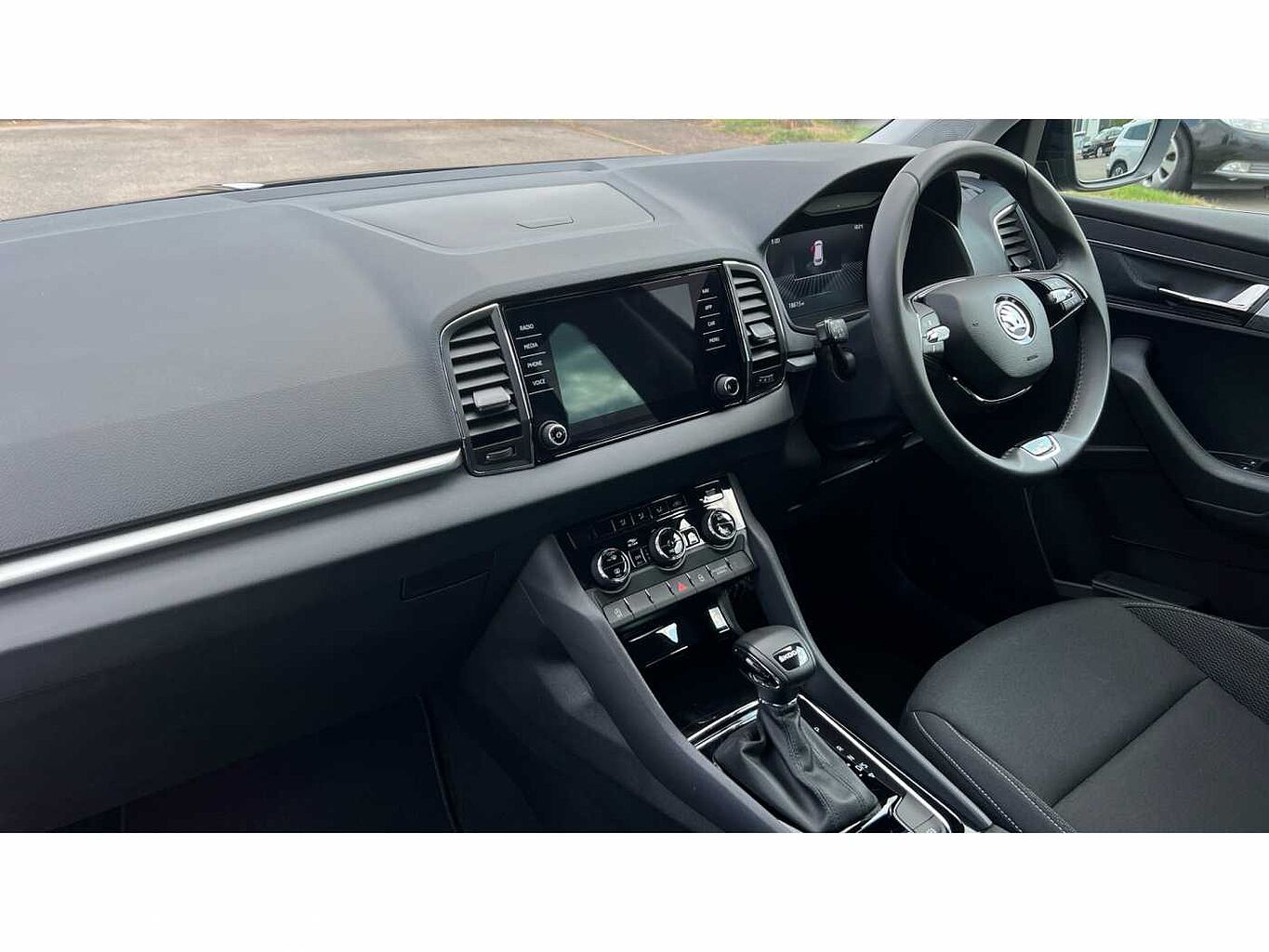 SKODA KAROQ 1.5 TSI SE Drive 5dr DSG