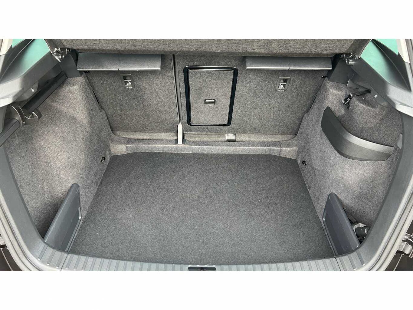 SKODA KAROQ 1.5 TSI SE Drive 5dr DSG
