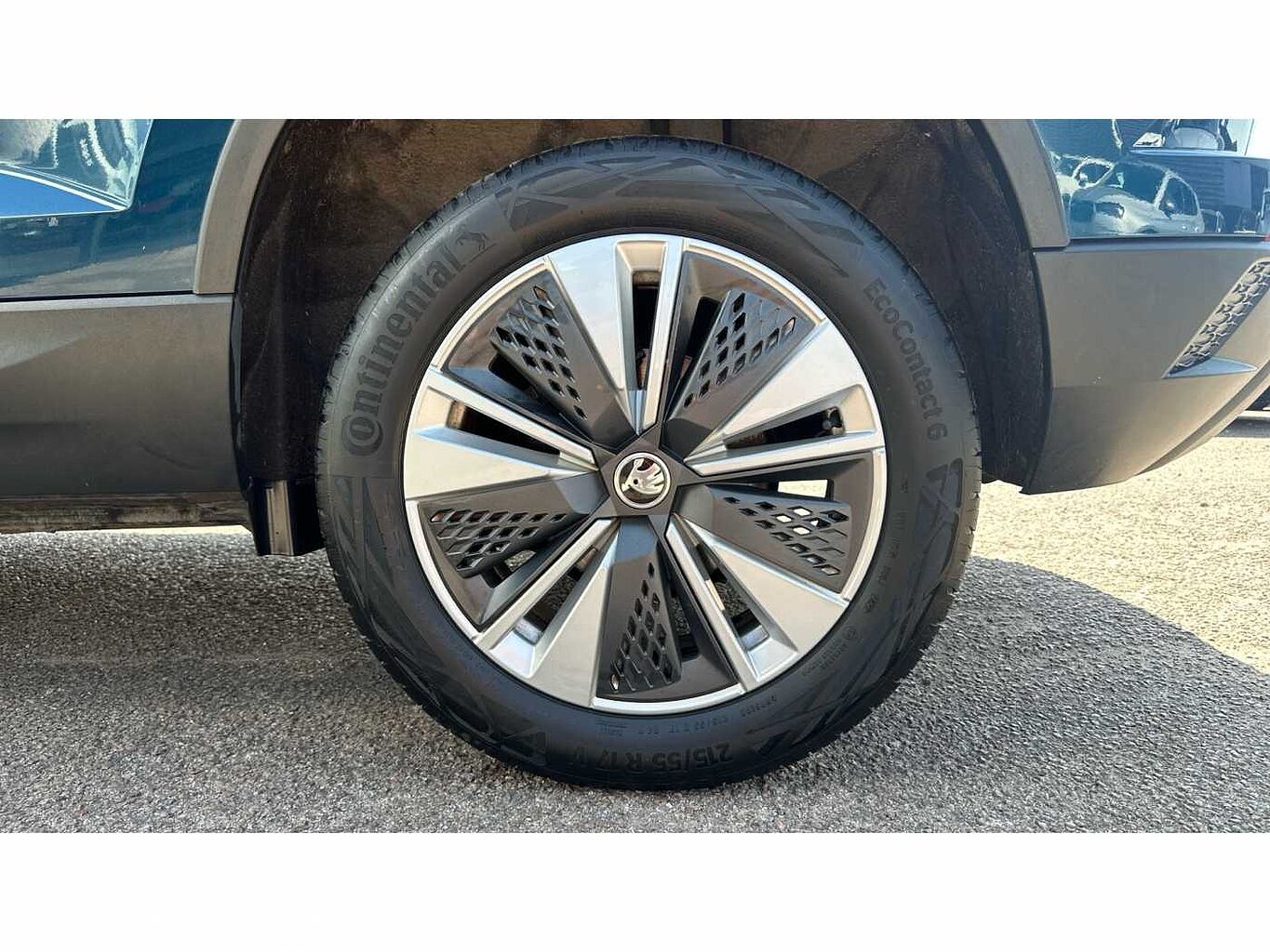 SKODA KAROQ 1.5 TSI SE Drive 5dr