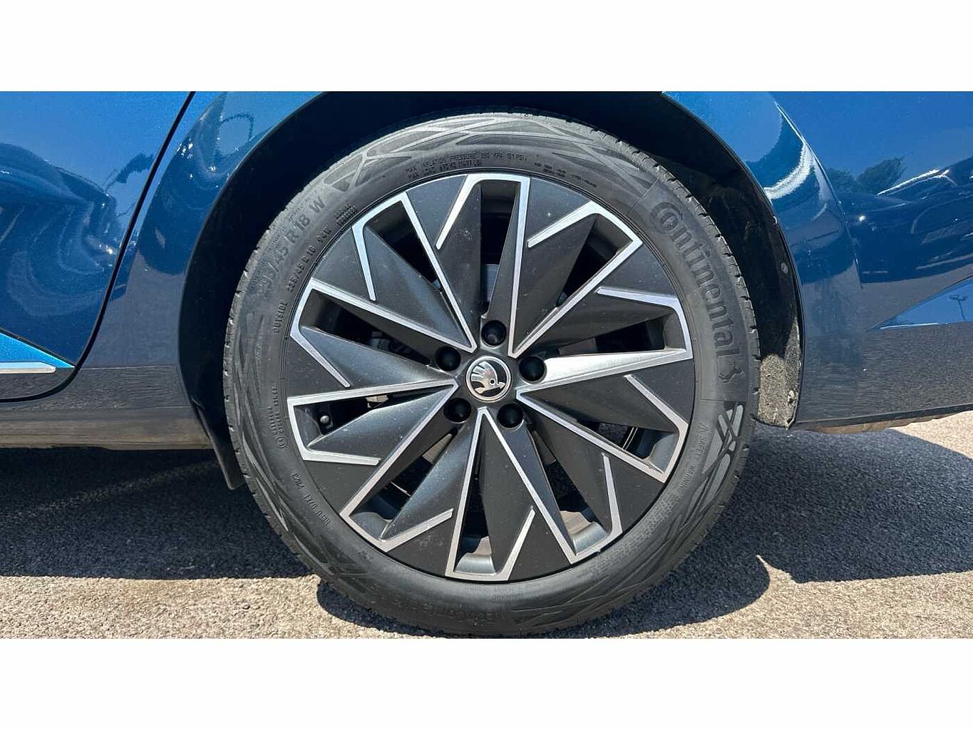 SKODA Superb 2.0 TDI SCR (200ps) Laurin & Klement DSG