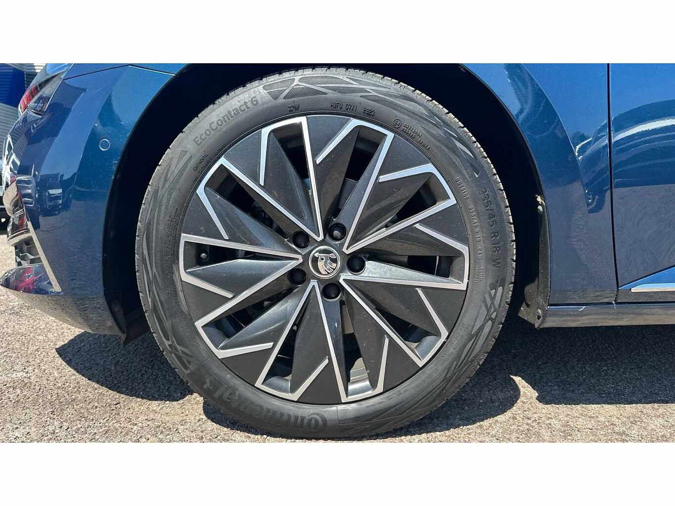 SKODA Superb 2.0 TDI SCR (200ps) Laurin & Klement DSG