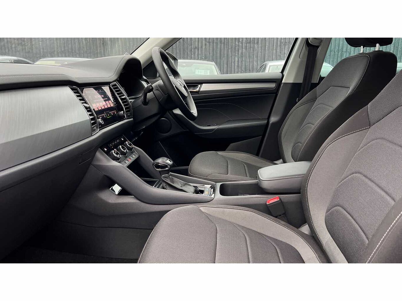 SKODA KODIAQ ŠKODA  Estate 1.5 TSI SE Drive 5dr DSG [7 Seat]