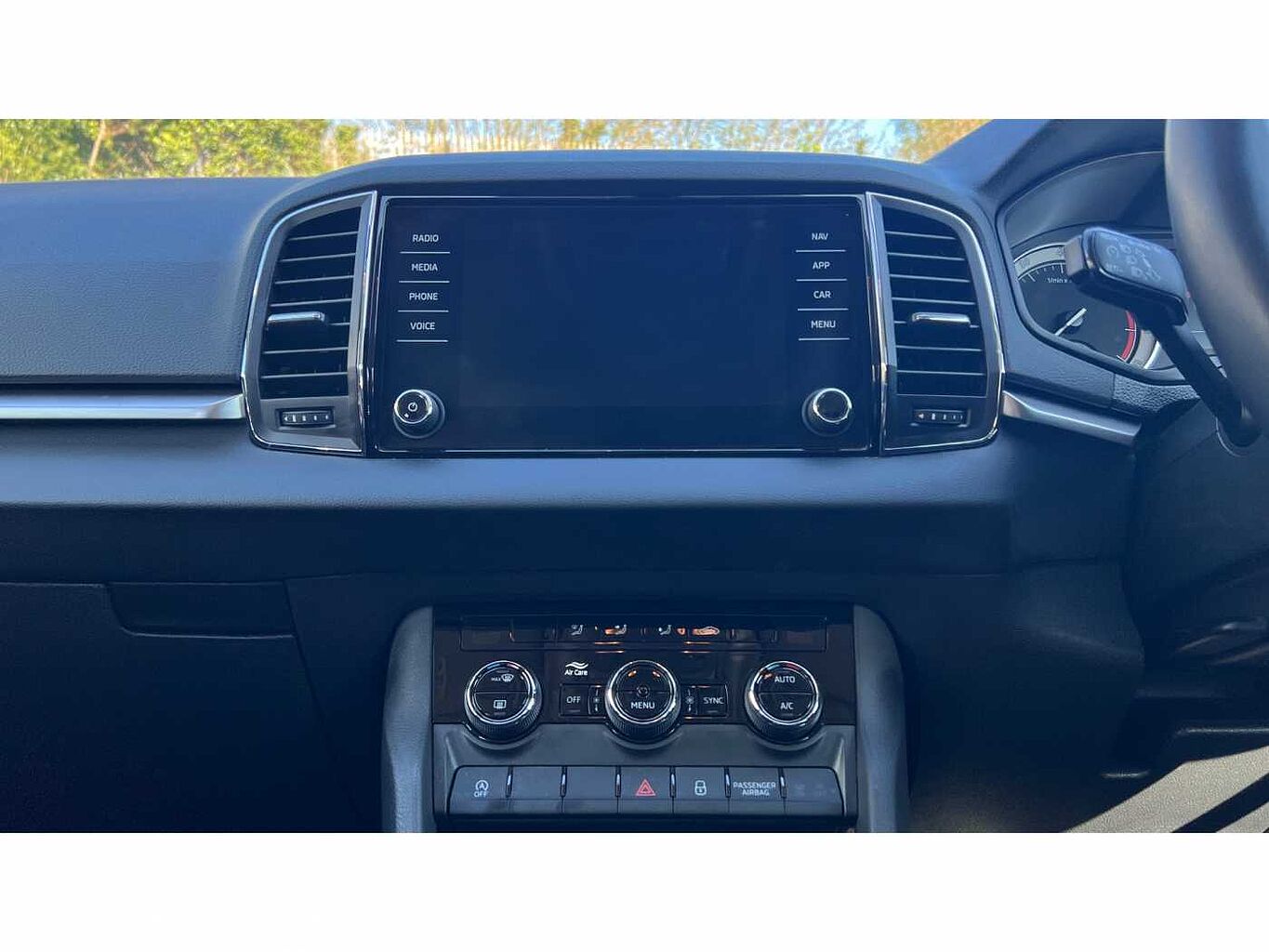 SKODA KAROQ 1.0 TSI SE Drive 5dr