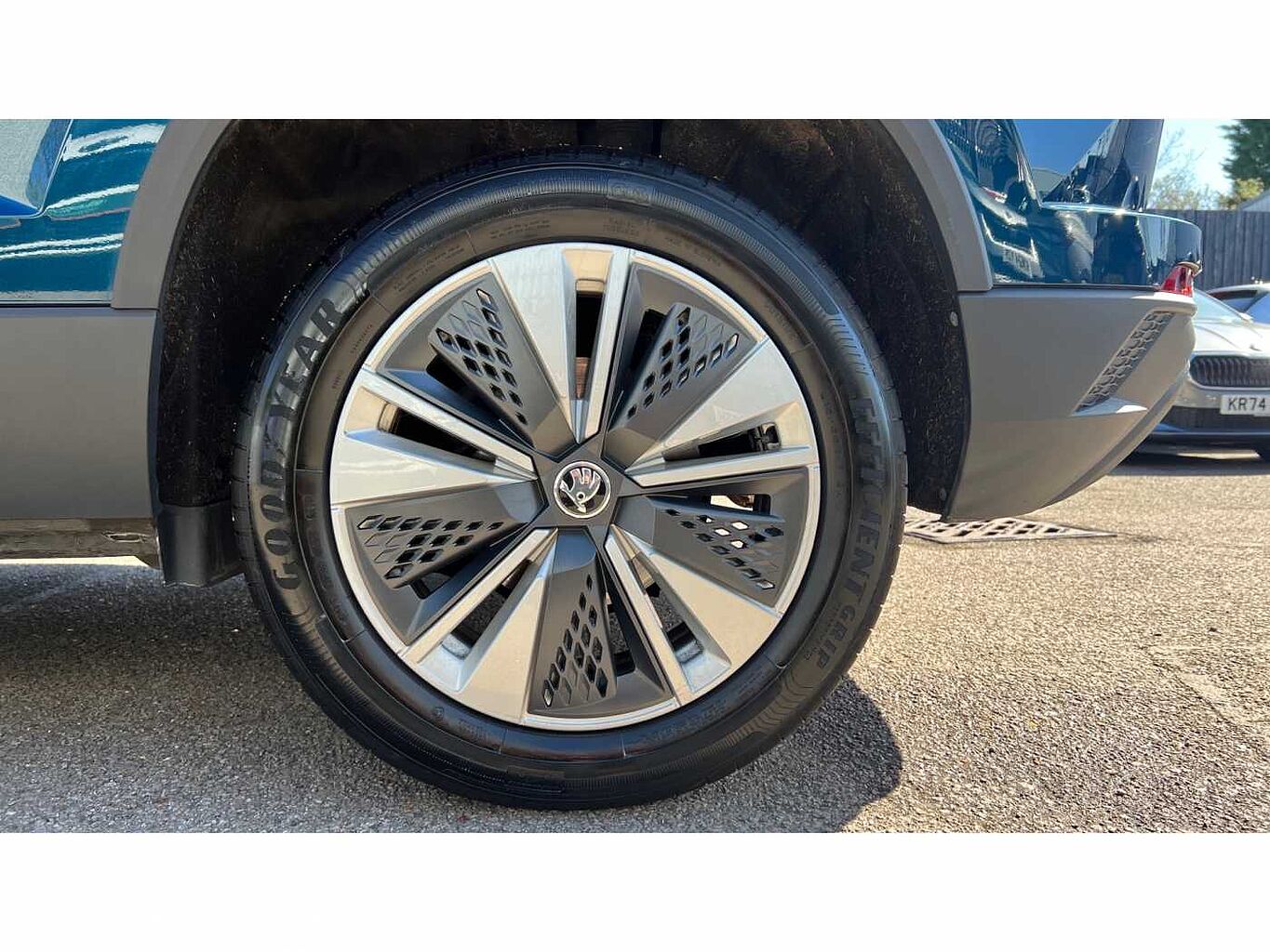 SKODA KAROQ 1.0 TSI SE Drive 5dr
