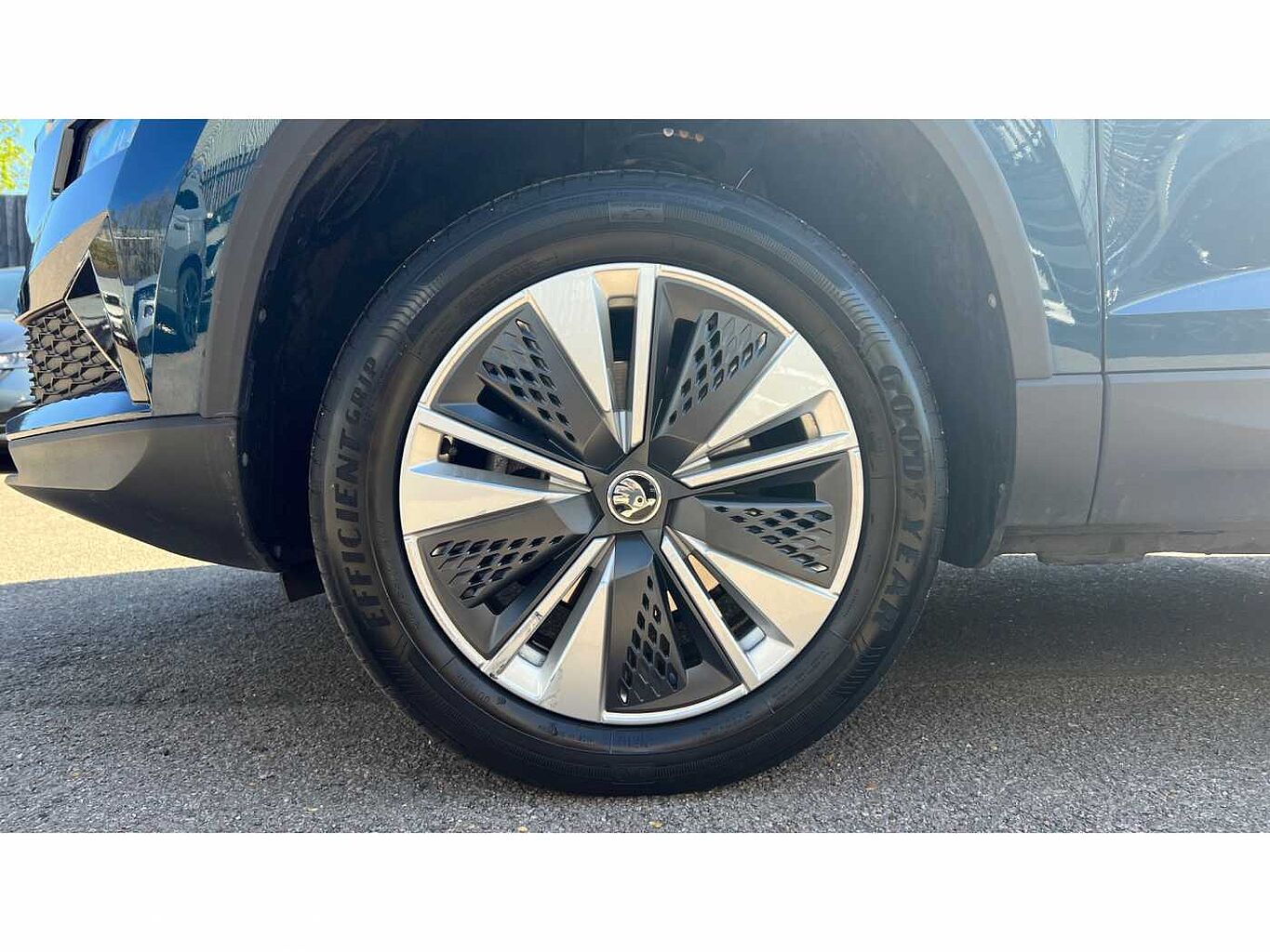 SKODA KAROQ 1.0 TSI SE Drive 5dr