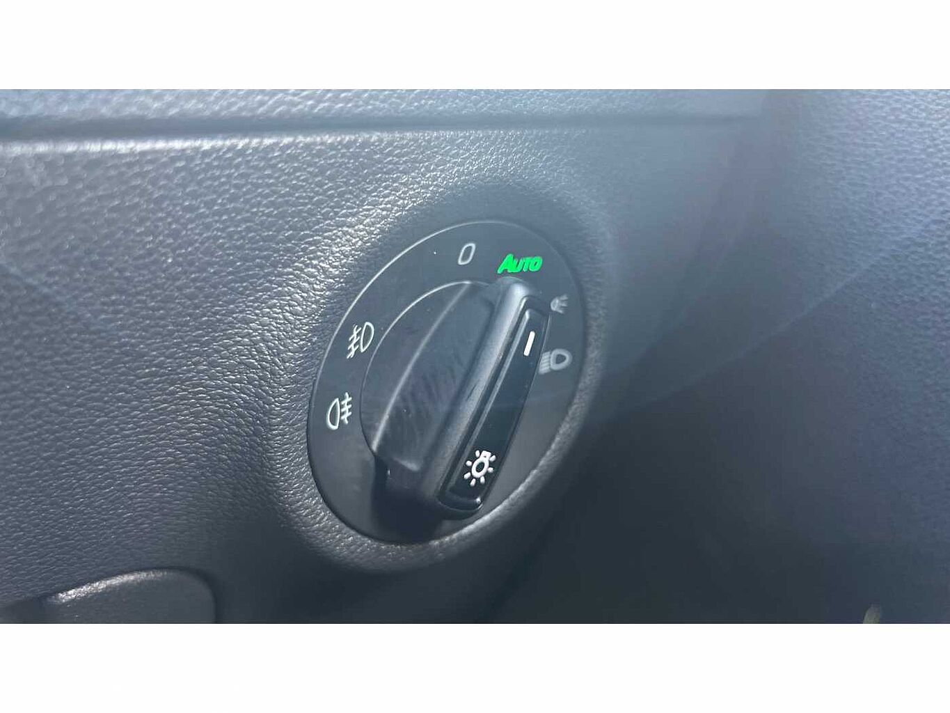 SKODA KAROQ 1.0 TSI SE Drive 5dr