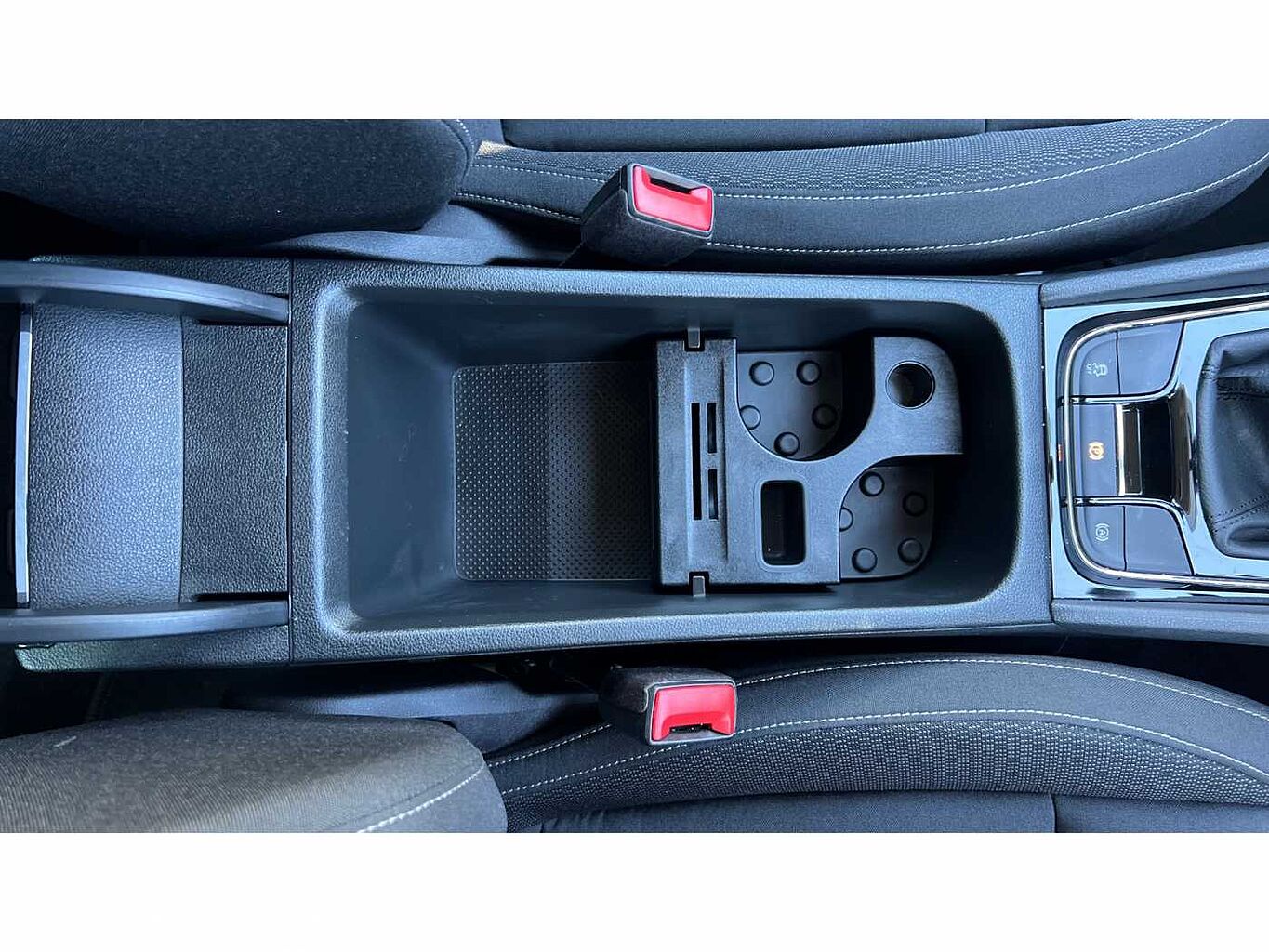 SKODA KAROQ 1.0 TSI SE Drive 5dr